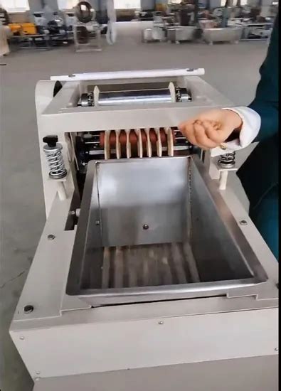 Peanut Skin Removing Peanut Red Skin Peeling Machine Wet Almond Peeling