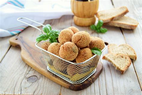 Polpette Di Pane Raffermo Ricetta Di Riciclo Lapasticceramatta