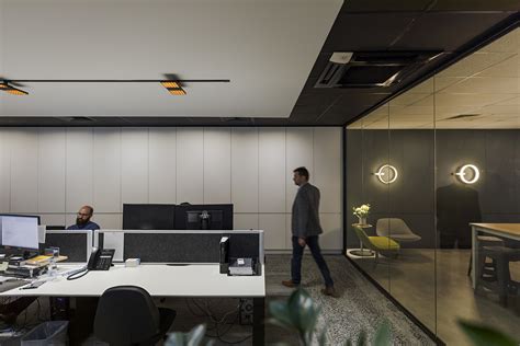 Flexible Office Lighting With Downlights For Track ERCO