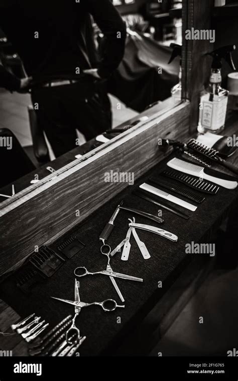 Barber tools hi-res stock photography and images - Alamy