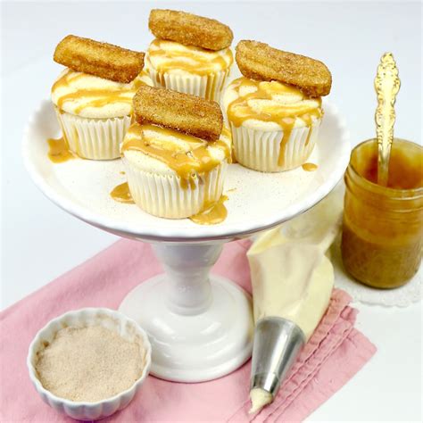 {VIDEO} Mini Churro Bites with Dulce De Leche Sauce - The Lindsay Ann