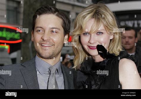 Spiderman tobey maguire kirsten dunst hi-res stock photography and ...