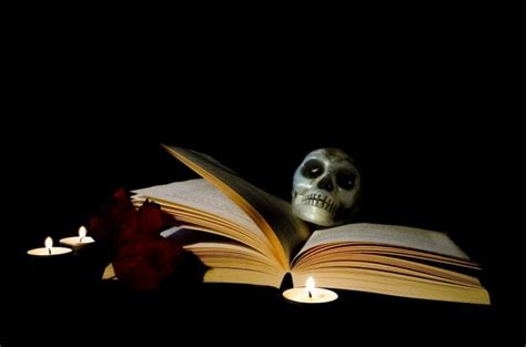 5 Of The Scariest Monsters In Literary History - AmReading