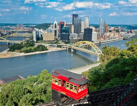 How To Ride The 2 Pittsburgh Inclines (And Which Is Better)