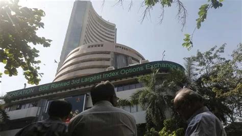 BSE IPO fully subscribed on second day of offer | Zee Business