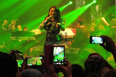 Rossa Gelar Konser 27 Mei Rayakan 25 Tahun Berkarya Di Industri Musik