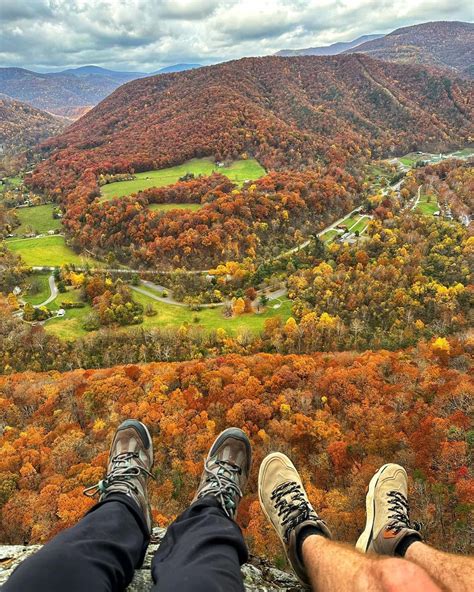 POV: You just completed the best fall hike in AlmostHeaven. 😍 📍: Spruce 
