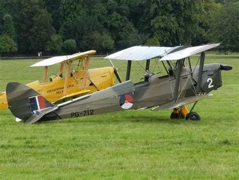 Ph Csl Pg Dh A Tiger Moth Woburn Moth Rally Graham Tiller