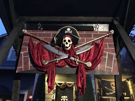 Pirates Of The Caribbean Talking Skull Halloween Display Pirate