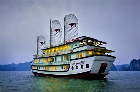 Experience Halong Bays Tet Tourism Traditions On A Cruise