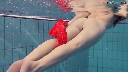 Libuse Underwater Slut Naked Body