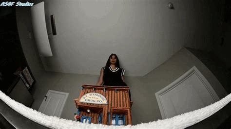 SMD GIGANTIC CRUSH MP4 Amateur Soles Giantess And Footjobs Clips4sale