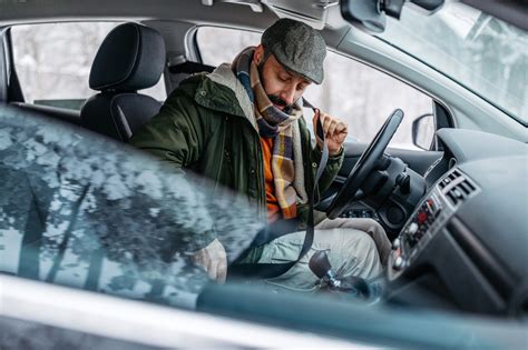 Car Idling: Is it Illegal to Warm Up Your Car? | Reader's Digest