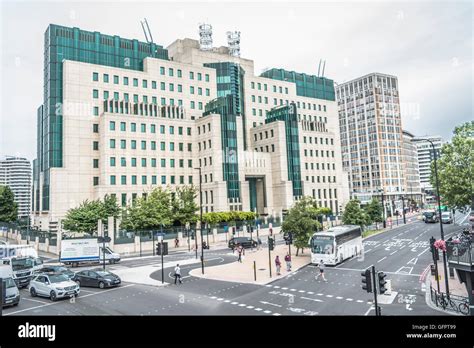 mi hq building  vauxhall cross london uk stock photo alamy