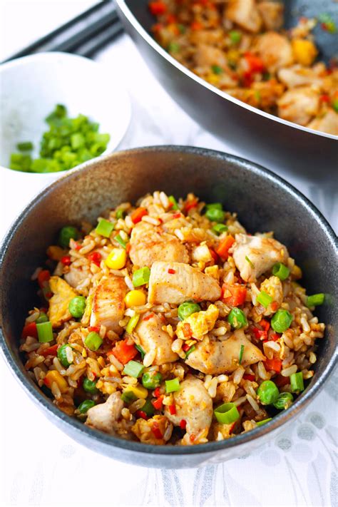 Spicy Chicken Fried Rice (Easy + Meal Prep) - That Spicy Chick