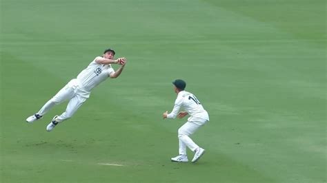 Watch Mitchell Marshs Stunning Flying Catch To Dismiss Shubman Gill In Gabba