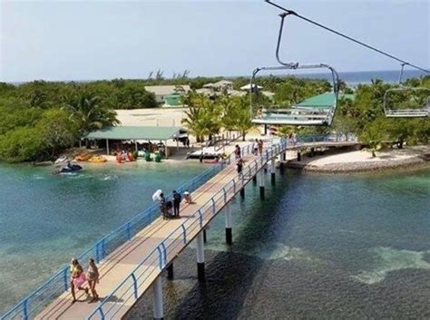 Mahogany Beach Roatan Honduras