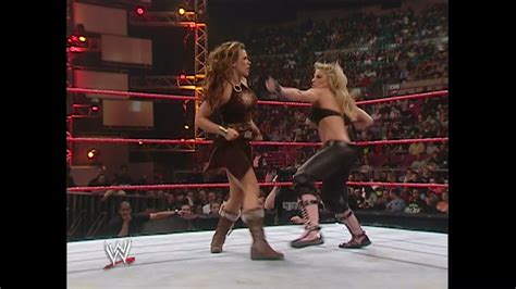 Trish Stratus Vs Mickie James Trish Last Raw Match 2006 Youtube