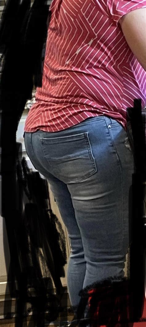 How Do I Accidentally Touch My MILs Fat Ass Scrolller