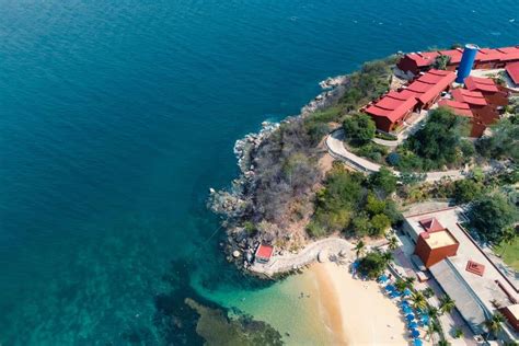 The Best Hotels in Huatulco for the 2024 season 2025