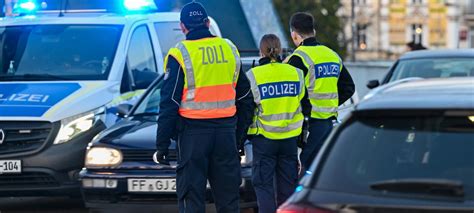 In Brandenburg Und Sachsen Haben Grenzkontrollen Begonnen Tagesschau De