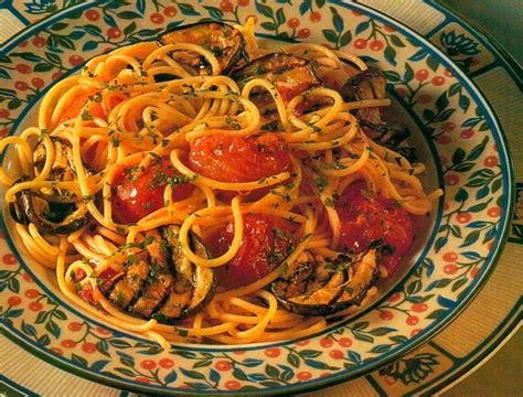 Gli Irresistibili Spaghetti Alle Melanzane Una Delizia Italiana