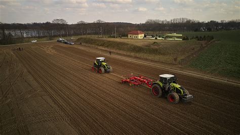 Claas Porownanie Ciagnika Gasienicowego Z Kolowym Maszynydlafarmera