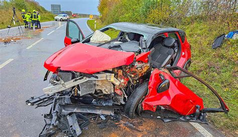 Nach Unfall bei Illinger Eck 80 jähriger Beifahrer gestorben Startseite