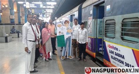 Himsagar Express arrives at Nagpur Station with vote in LS poll ...