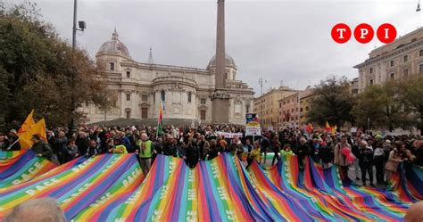 Manifestazione Per La Pace Segui Gli Interventi Dal Palco Di Piazza San Giovanni La Diretta