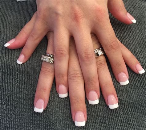 Sculpted Gel Nails With French Gel Polish French Tip Gel Nails Gel