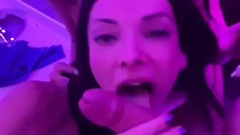 Romantische Latina Transen Puppenlutschen XHamster