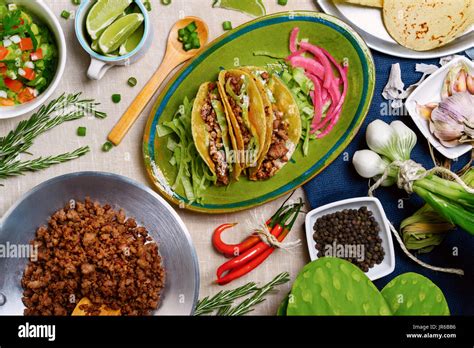 Tacos Mexican food Stock Photo - Alamy