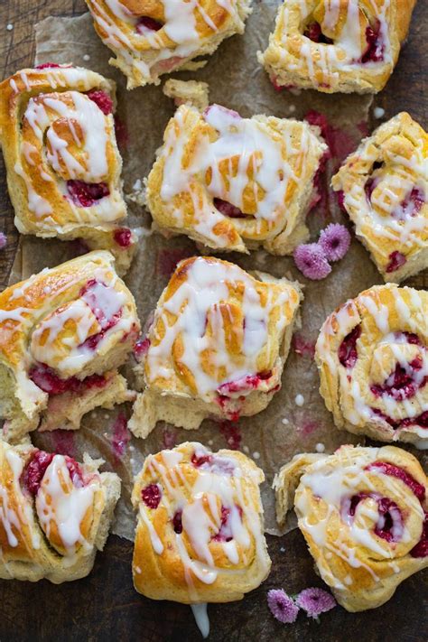 Snurrer Med Vaniljekrem Og Bringeb R Ida Gran Jansen Recept