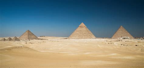 "Pyramid Of Menkaure" Images – Browse 192 Stock Photos, Vectors, and ...