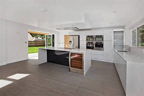 bi-folding doors - Kitchen - Aspect Windows