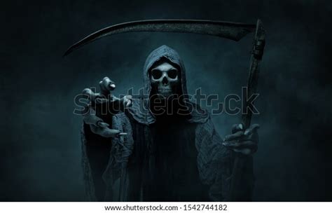 Grim Reaper Stock Photos And Pictures 27 248 Images Shutterstock