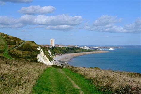 Premium Photo Panoramic View Of Eastbourne Coastline From Beachy Head