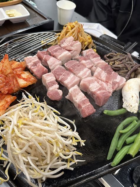 홍대 맛집 조선부뚜막 홍대점 솥뚜껑 삼겹살 네이버 블로그