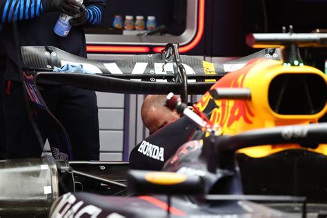 Red Bull Stuck With Wrong Rear Wing For Las Vegas Gp Motors Addict