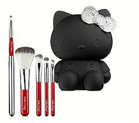 Hello Kitty Makeup Brushes