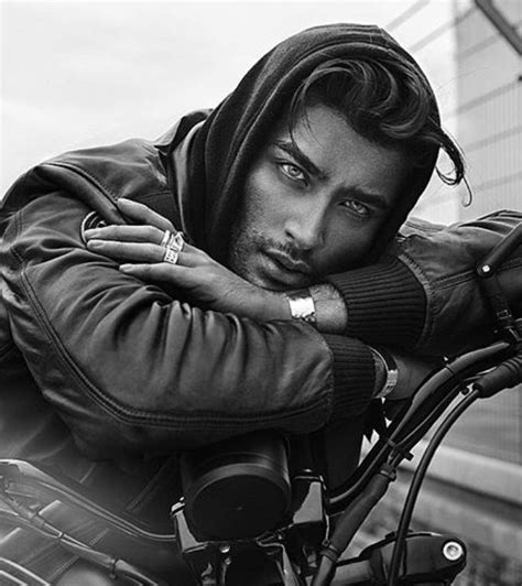 Pin On Men And Things They Wear Toni Mahfud Handsome Italian Men Famous Male Models