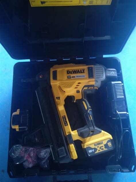 Dewalt