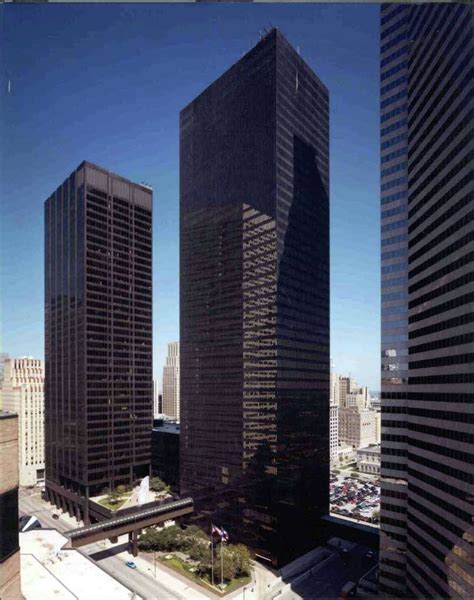 Lights Out For Iconic Texas Skyscraper