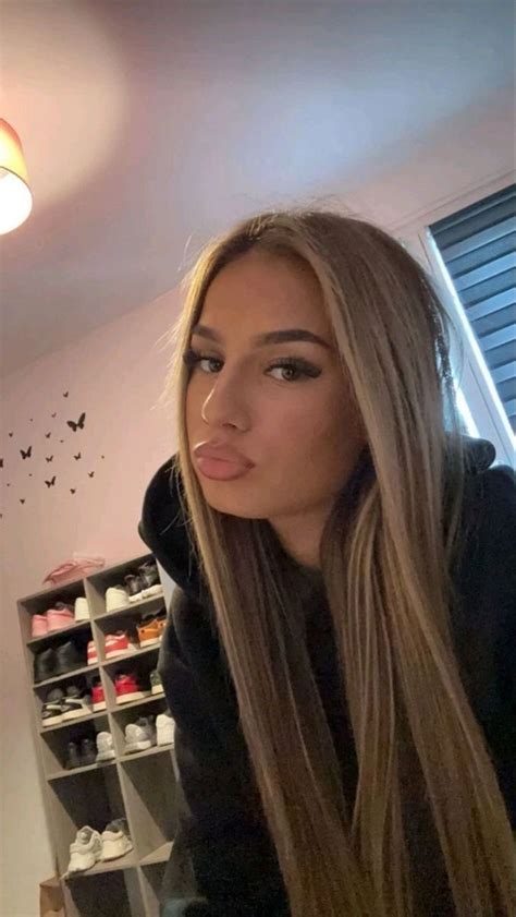 Pin by Dominik Polák on DBMC in Brunette hair with highlights Perfect blonde