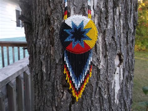 Pin On Native American Beadwork