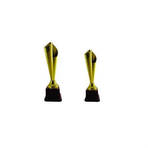 Golden Gold Plated Size 1 5 Inch Fiber Trophy At Rs 665 In Mumbai