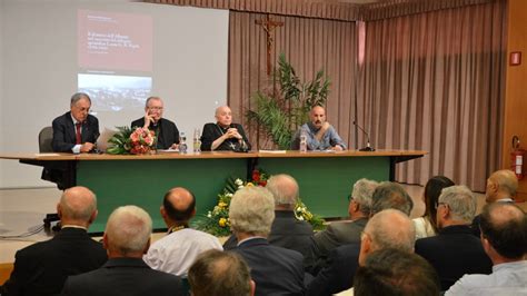 Parolin A Udine Ricorda Laiuto Della Chiesa Friulana AllAlbania Dopo