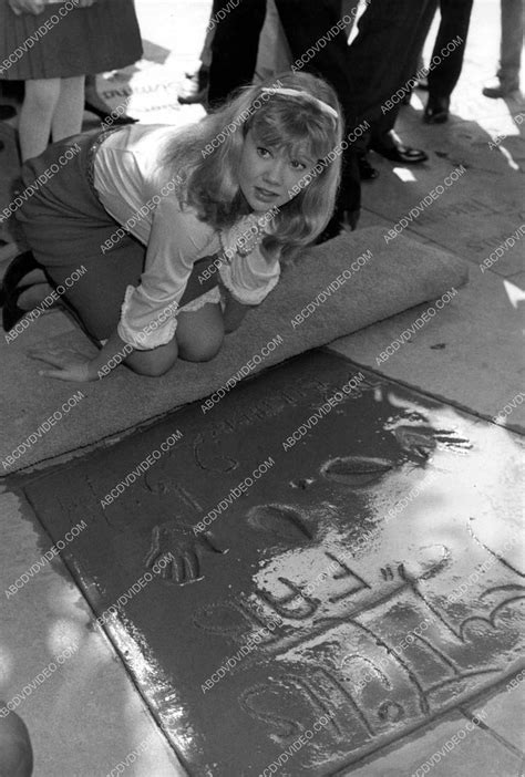 Hayley Mills Putting Hands Feet In Cement Graumans Chinese Theatre 8b