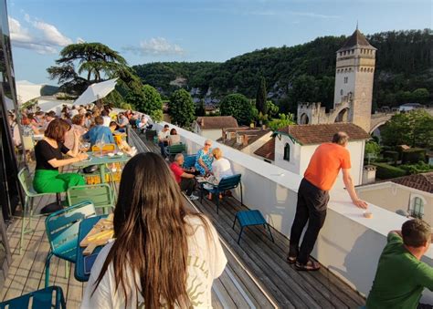 Cahors Le Bar Rooftop O Per Chai Rouvre Le Er Juin Pour Tout L T